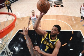 包含赛地聚焦——全明星赛集结日热度飙升；深圳男篮临场应变；话题不断；细节决定成败的词条亚娱电竞官网