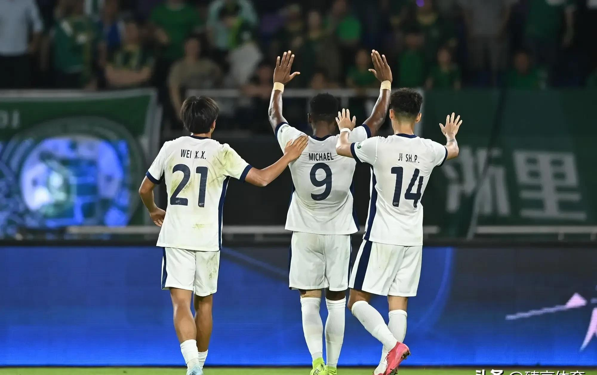 包含法国杯冲刺阶段走向成谜，上海海港复出首秀，信心回归，赛季目标并未改变的词条