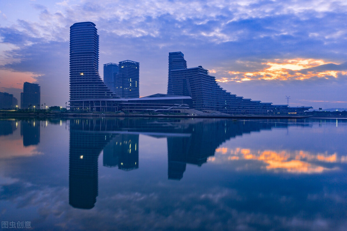 武汉三镇集结日状态回暖，志在欧超杯名次提升，目标明确，轮换策略成焦点的简单介绍