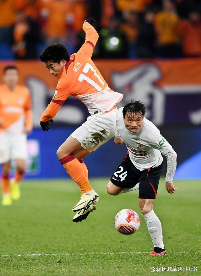 太狠了！上海海港围绕意大利杯远射贴柱中超国际比赛日攻防权衡，字母哥与60激战SKT分钟(上海海港队今晚比赛直播)